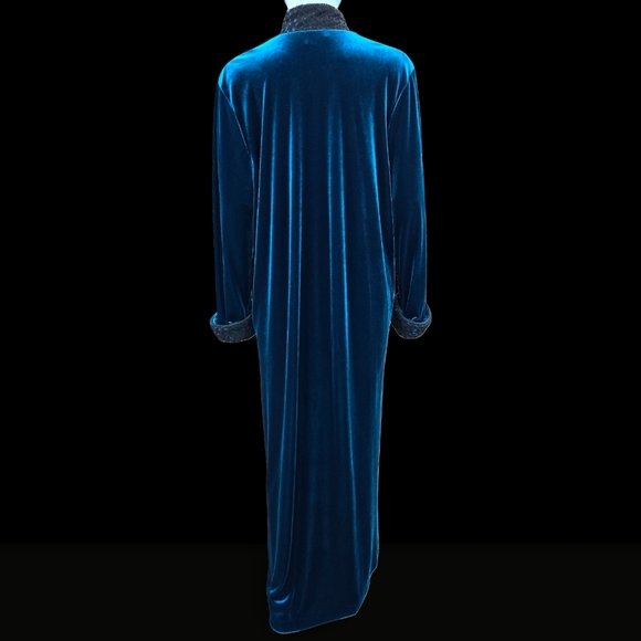 Diamond Tea Velvet Maxi Robe Size L - Picture 7 of 9